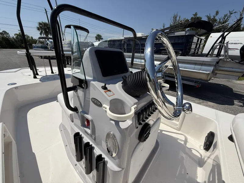 Slide: The Image of Spyder FX17 Flicker 2026 - 3