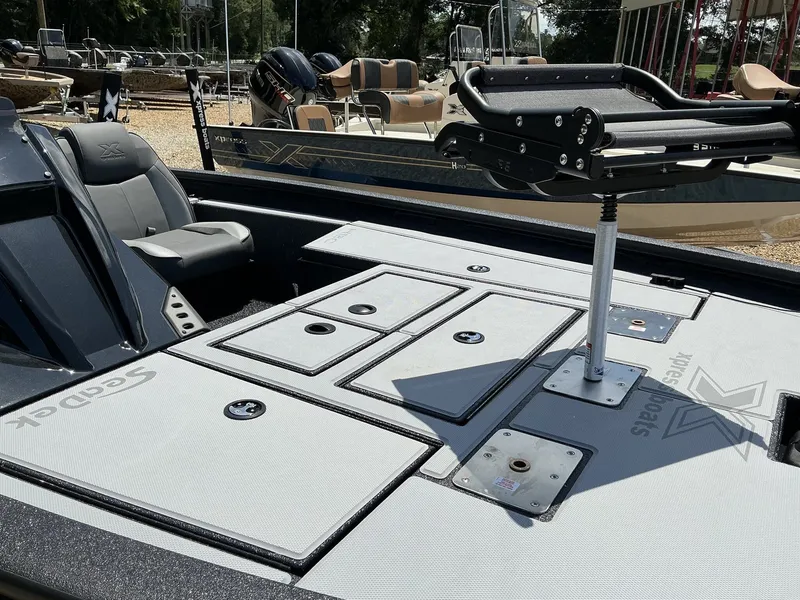 Slide: The Image of Xpress H18C Crappie 2026 - 5