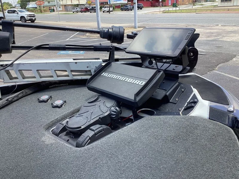 Slide: The Image of Skeeter FXR21 2021 - 17