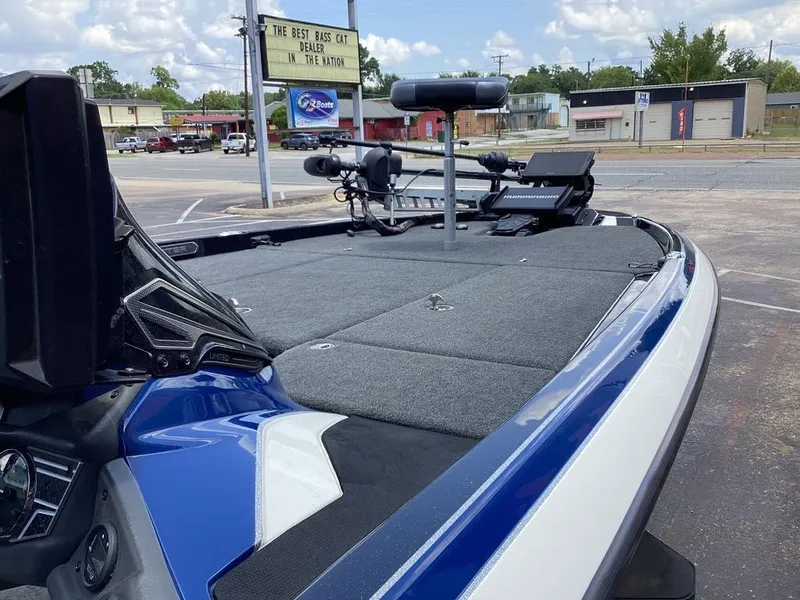 Slide: The Image of Skeeter FXR21 2021 - 19