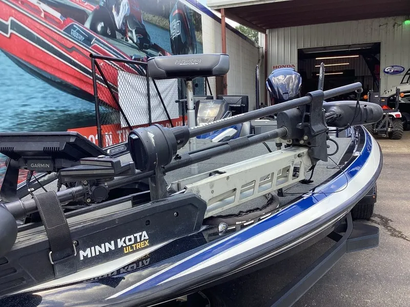 Slide: The Image of Skeeter FXR21 2021 - 23