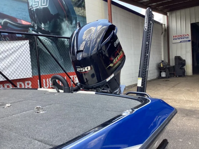 Slide: The Image of Skeeter FXR21 2021 - 26