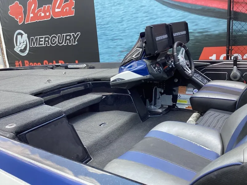 Slide: The Image of Skeeter FXR21 2021 - 27