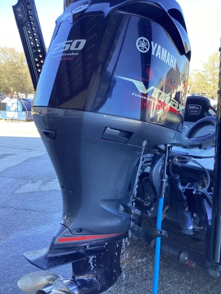 Slide: The Image of Skeeter FXR21 2021 - 33