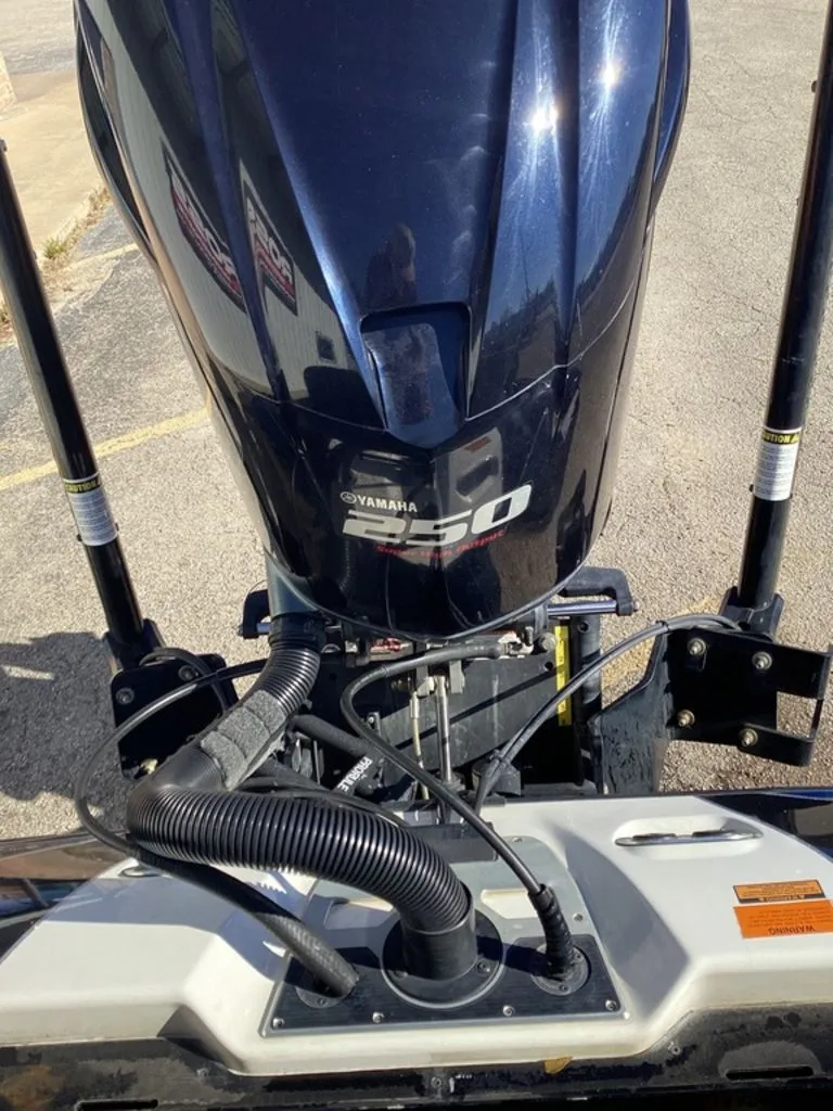 Slide: The Image of Skeeter FXR21 2021 - 36