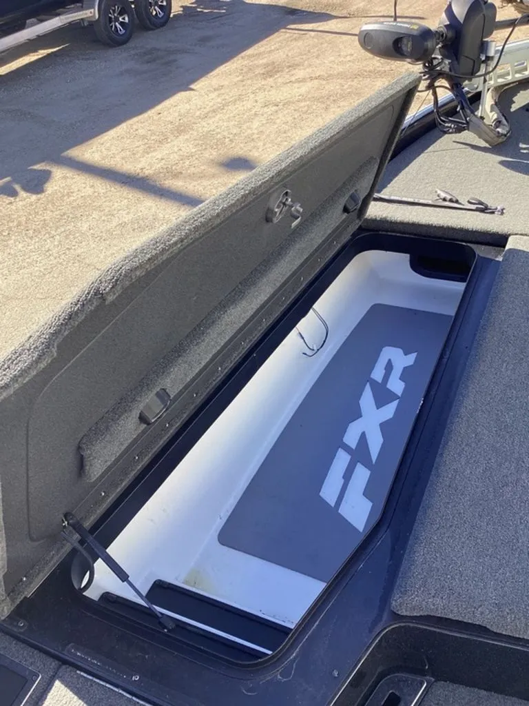 Slide: The Image of Skeeter FXR21 2021 - 49