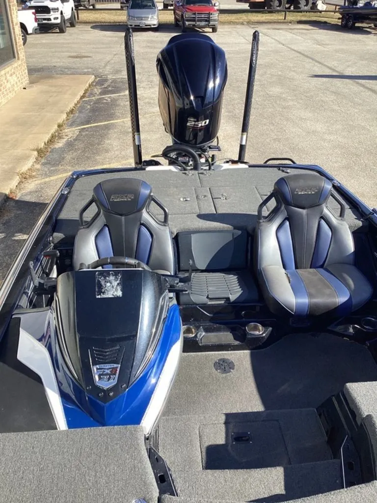 Slide: The Image of Skeeter FXR21 2021 - 56