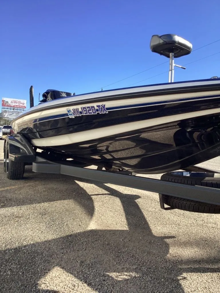 Slide: The Image of Skeeter FXR21 2021 - 59