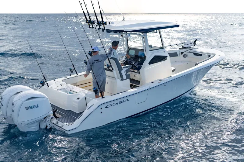 Slide: The Image of Cobia 245 Center Console 2026 - 7