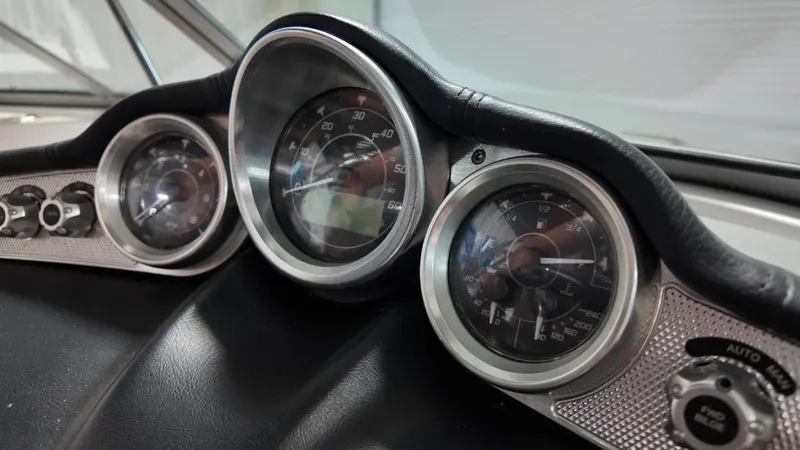 Slide: The Image of MasterCraft X30 2012 - 30