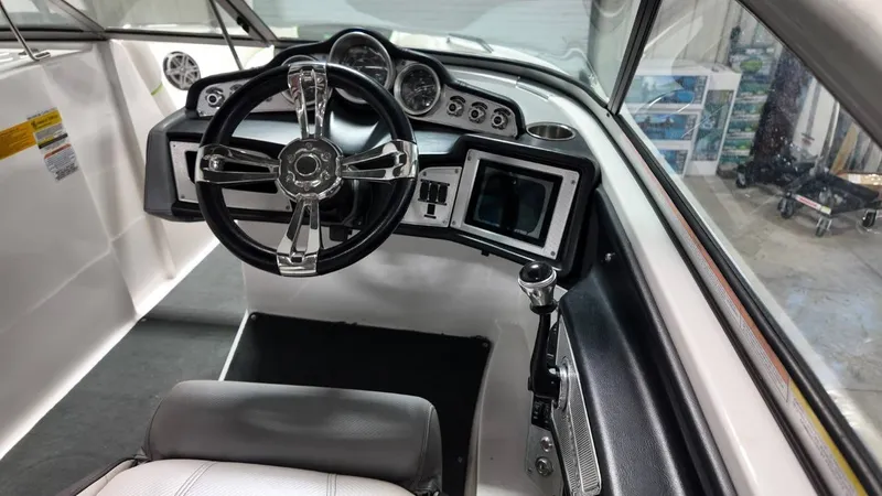 Slide: The Image of MasterCraft X30 2012 - 37