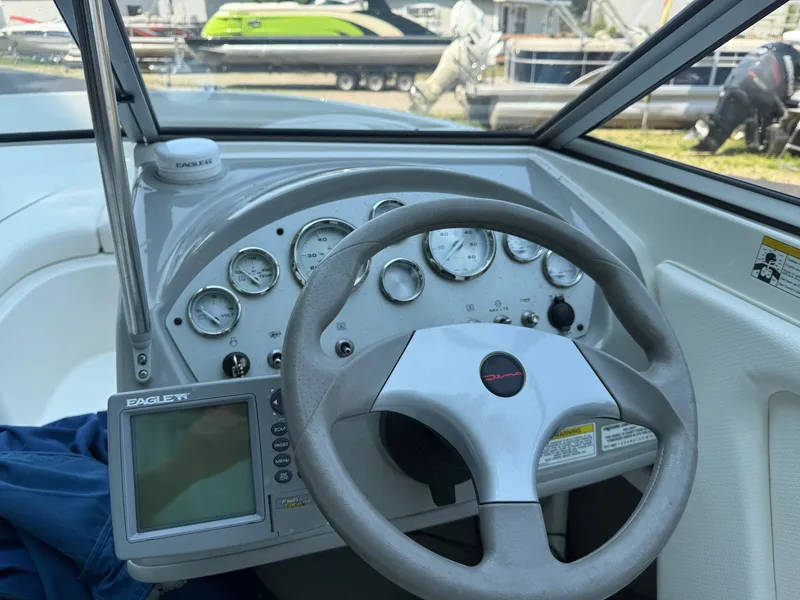 Slide: The Image of Bayliner 195 Discovery 2012 - 6