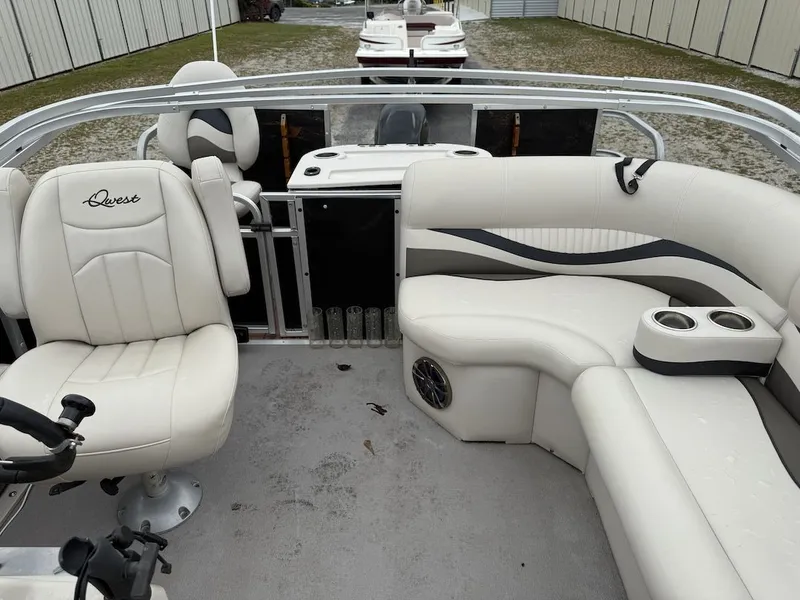 Slide: The Image of Qwest 818 2014 - 12