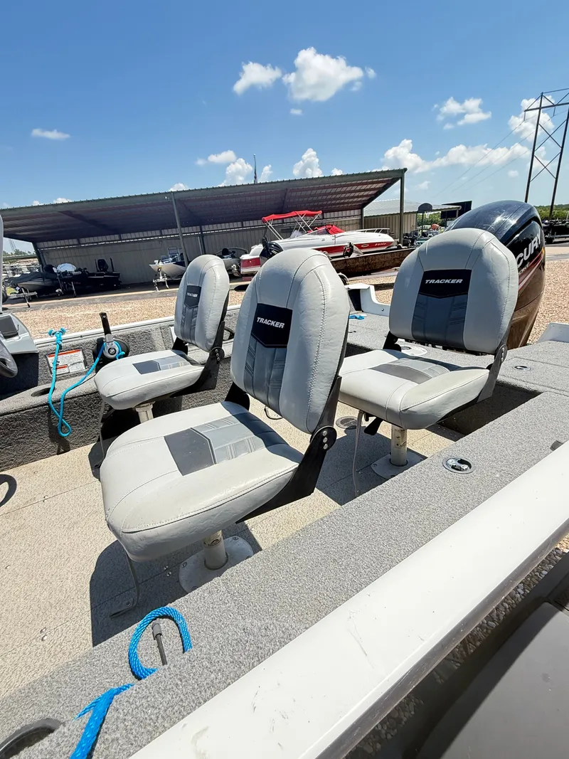 Slide: The Image of Tracker PRO GUIDE V16 2018 - 6