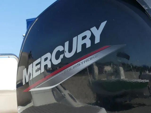 Slide: The Image of Crownline Boats Eclipse E215 XS 2023 - 11