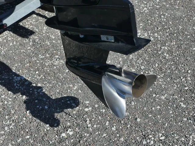 Slide: The Image of Crownline Boats Eclipse E215 XS 2023 - 12