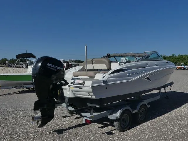 Slide: The Image of Crownline Boats Eclipse E215 XS 2023 - 4