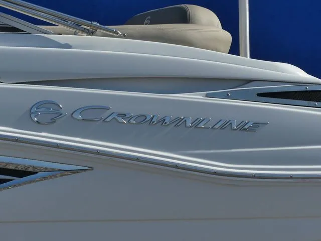 Slide: The Image of Crownline Boats Eclipse E215 XS 2023 - 8