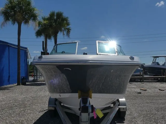 Slide: The Image of Robalo R207 Dual Console 2023 - 3