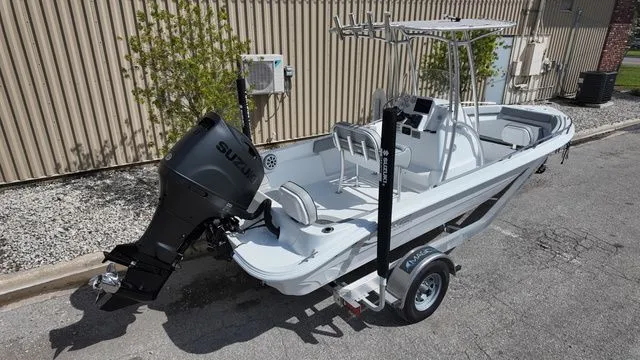 Slide: The Image of ALK 2 Powerboats 22CRX 2025 - 12