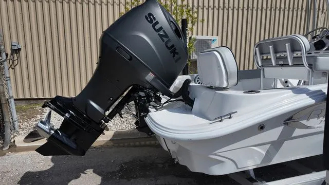 Slide: The Image of ALK 2 Powerboats 22CRX 2025 - 13