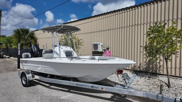 Slide: The Image of ALK 2 Powerboats 22CRX 2025 - 8