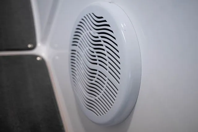 Slide: The Image of Yamaha SX190 2018 - 11