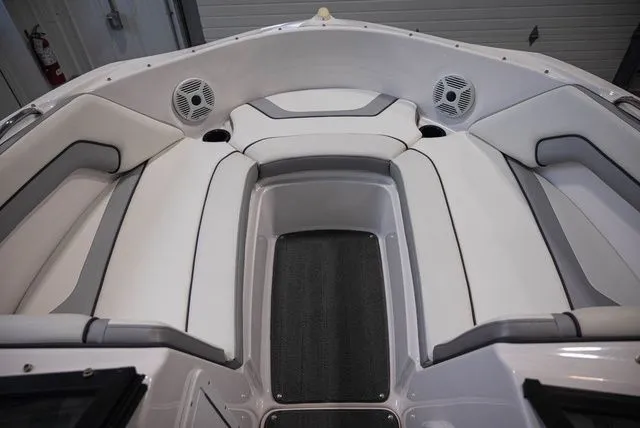 Slide: The Image of Yamaha SX190 2018 - 8