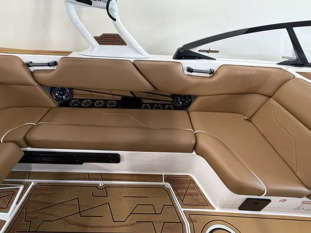 Slide: The Image of Moomba Max 2026 - 16