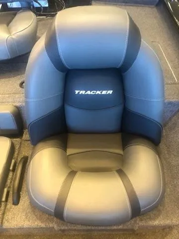 Slide: The Image of Tracker Pro Team 195 TXW 2026 - 33