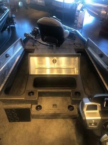 Slide: The Image of Tracker Pro Team 195 TXW 2026 - 44