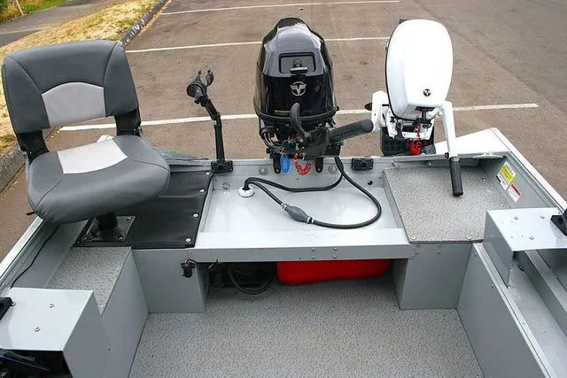 Slide: The Image of Klamath Boats 15 Advantage 2021 - 6