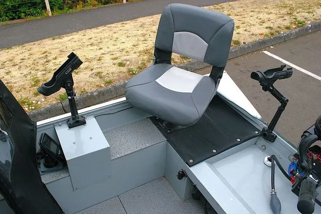 Slide: The Image of Klamath Boats 15 Advantage 2021 - 8