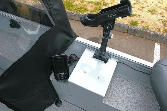 Slide: The Image of Klamath Boats 15 Advantage 2021 - 9