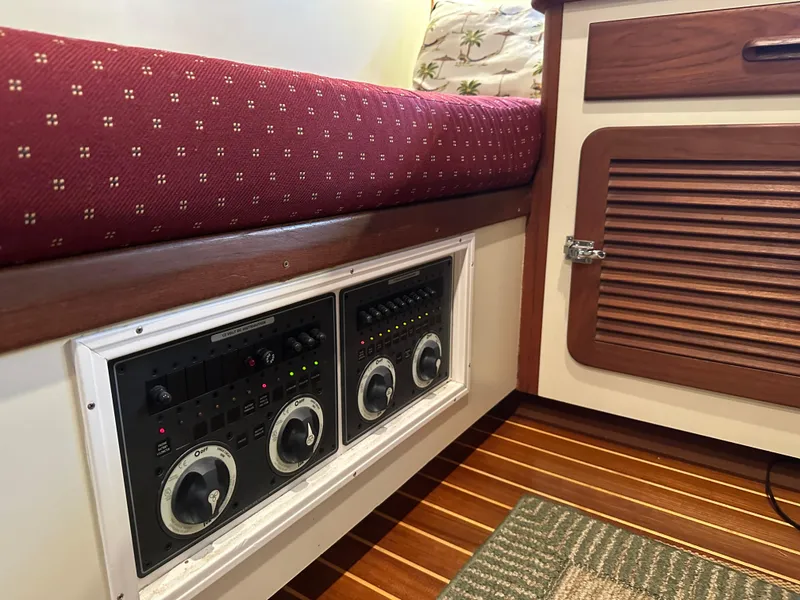 Slide: The Image of Simrad MFD - 42