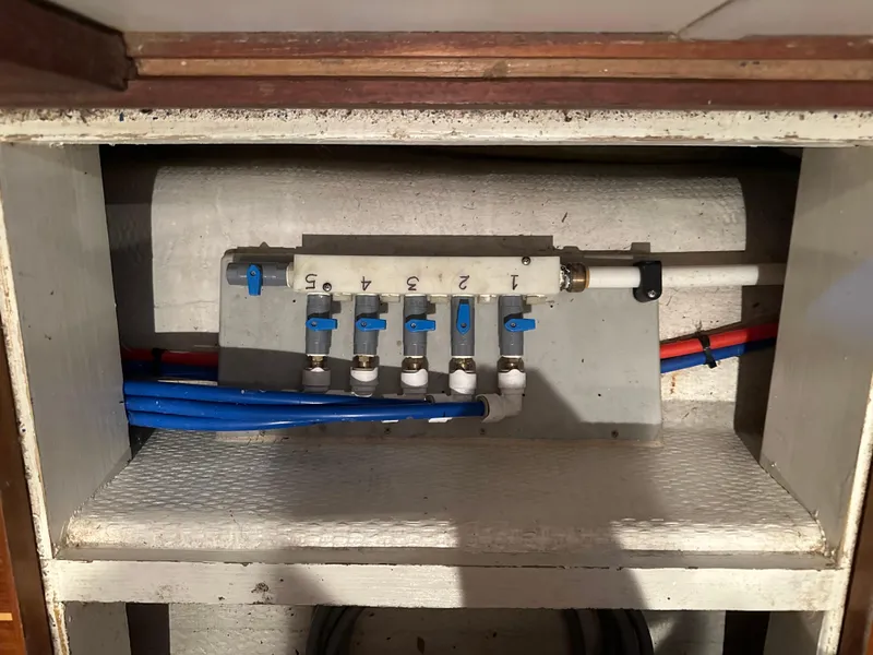 Slide: The Image of Mast (folds) - 44