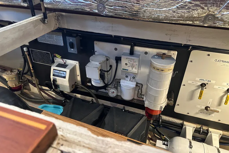 Slide: The Image of Aluminum fuel tanks - 67