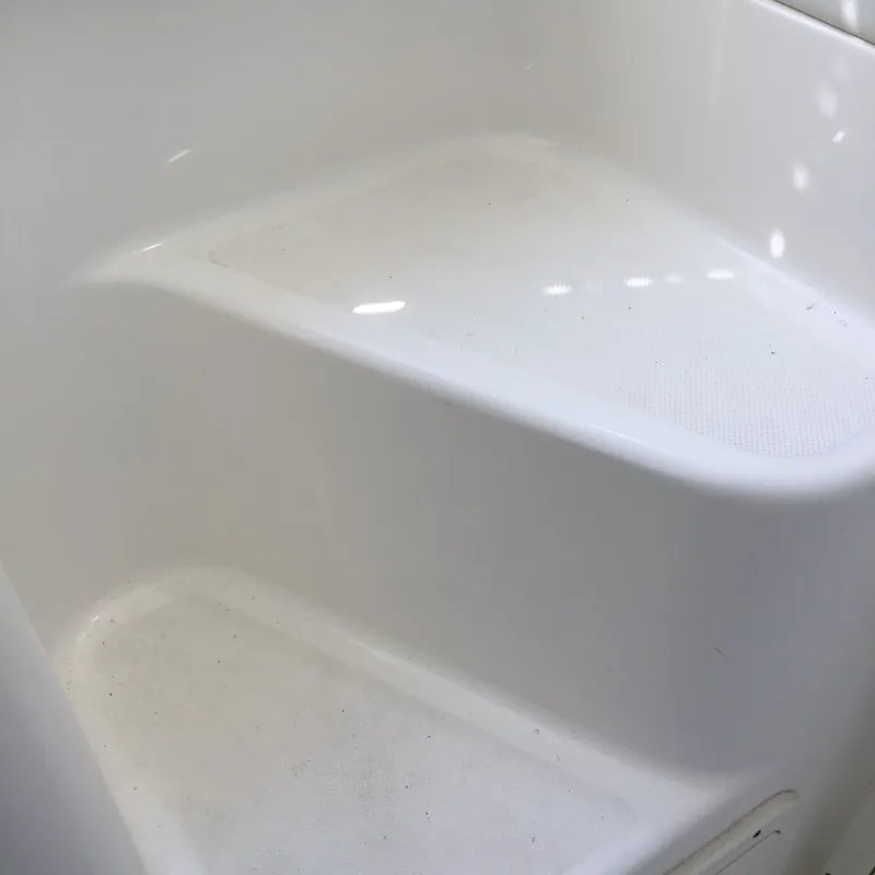 Slide: The Image of Century 3200 Center Console 2004 - 17