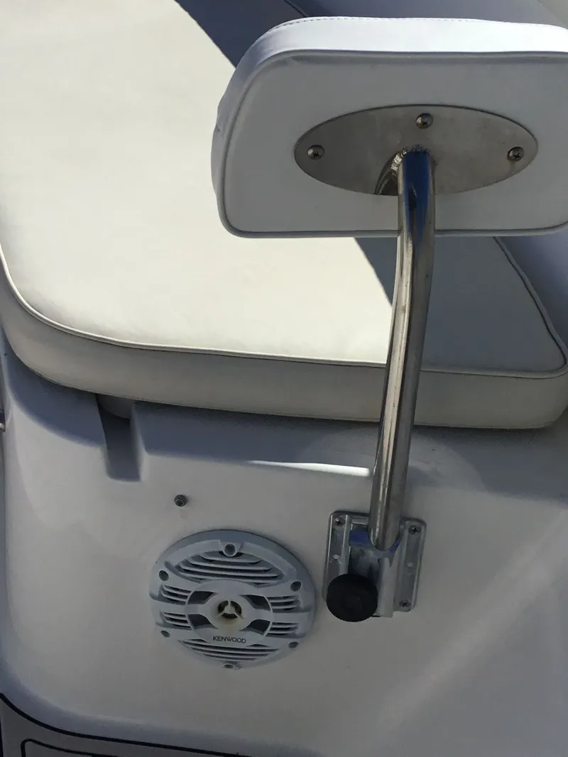 Slide: The Image of Century 3200 Center Console 2004 - 52