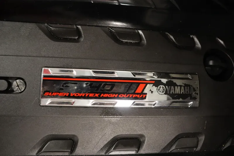 Slide: The Image of 2018 Yamaha AR195 engine detail with Super Vortex High Output label. - 40