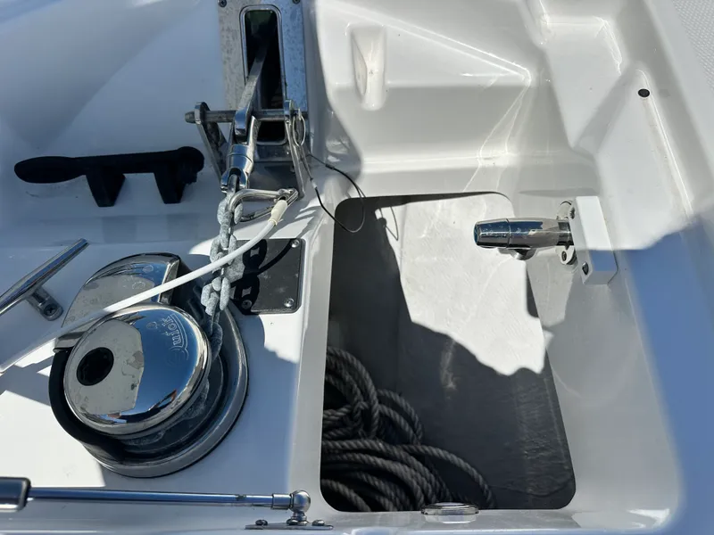 Slide: The Image of Blackfin 272 DC 2023 - 15