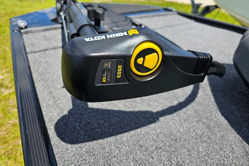 Slide: The Image of 2026 Tracker Bass Tracker Classic XL with Minn Kota Edge trolling motor. - 13