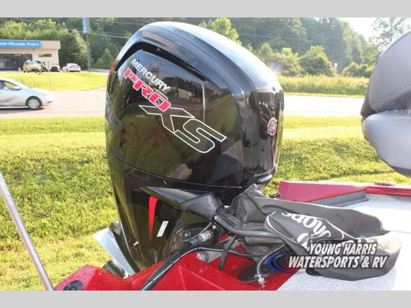 Slide: The Image of Tracker 190TE 2022 - 4