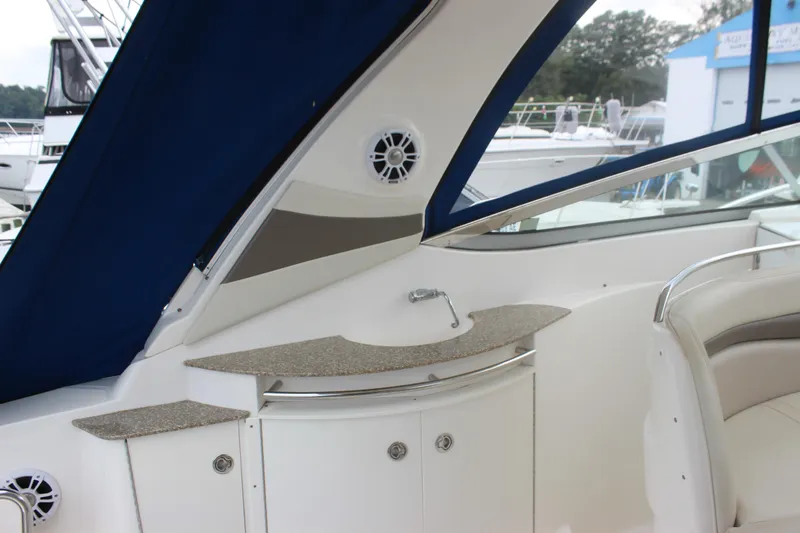 Slide: The Image of 2008 Chaparral Signature 350 boat interior with seating and countertop. - 18