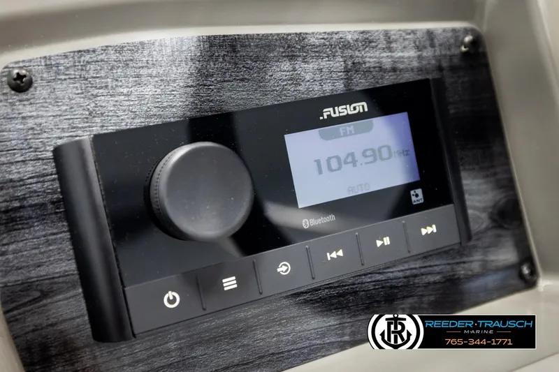 Slide: The Image of Fusion marine radio display in Avalon VEN CRB 2026, showing FM 104.90 MHz. - 28