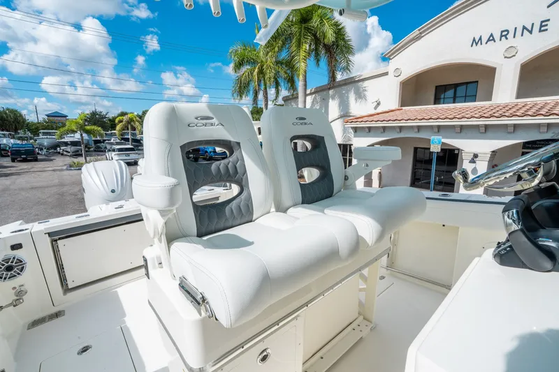 Slide: The Image of Cobia 285 Center Console 2026 - 19