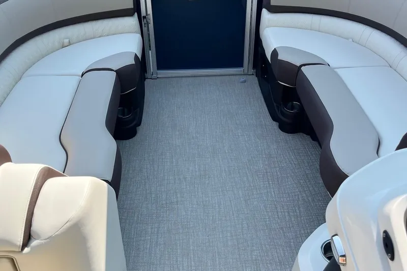 Slide: The Image of 2026 Avalon 23 LSZ Cruise Rear Bench interior with plush seating and modern design. - 6