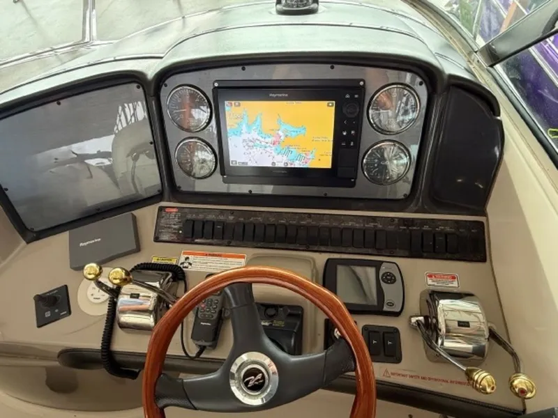 Slide: The Image of Sea Ray 38 Sea Ray 2006 - 2