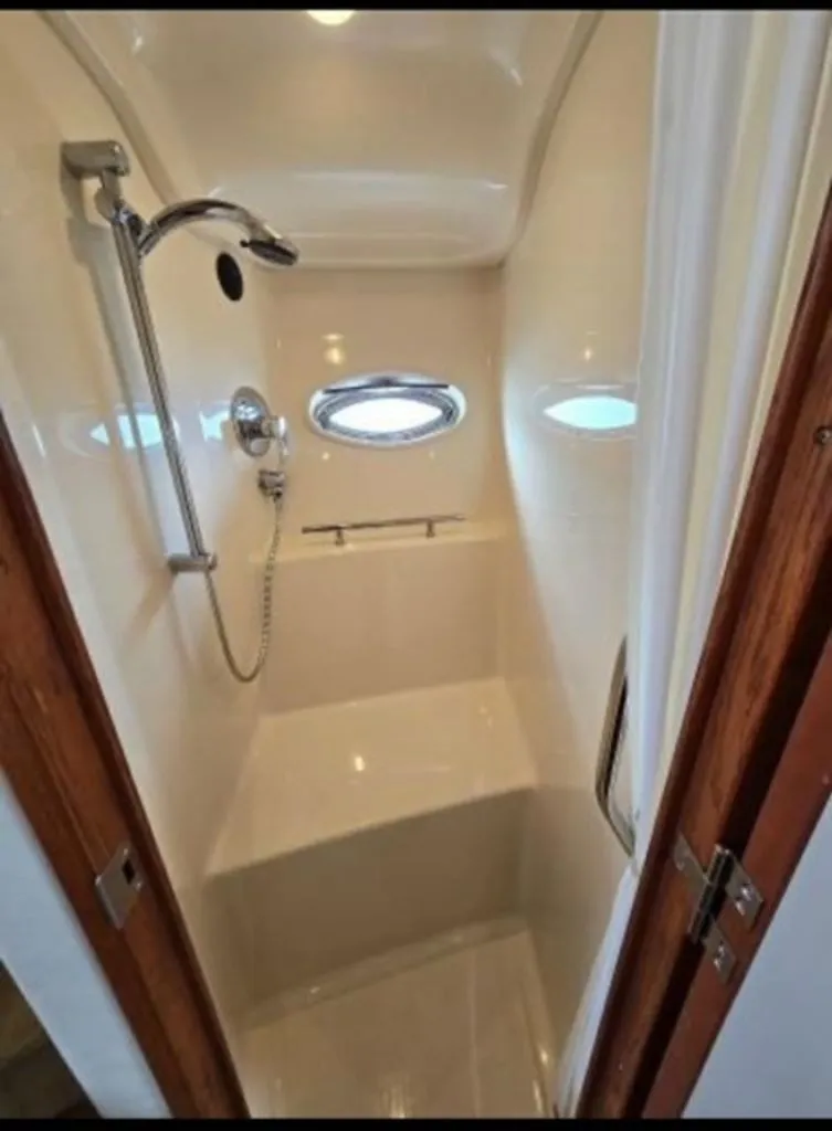 Slide: The Image of Sea Ray 38 Sea Ray 2006 - 22