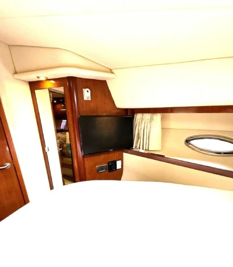 Slide: The Image of Sea Ray 38 Sea Ray 2006 - 27